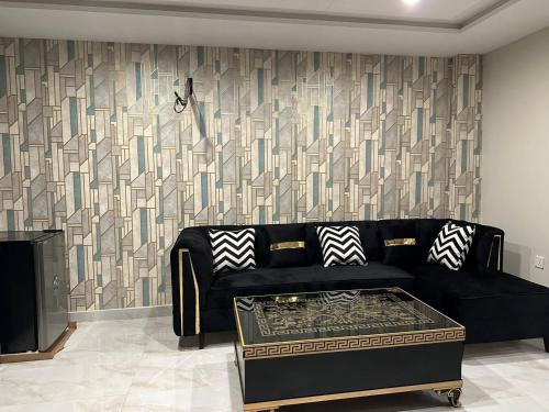 1bed luxury apartment - image 7