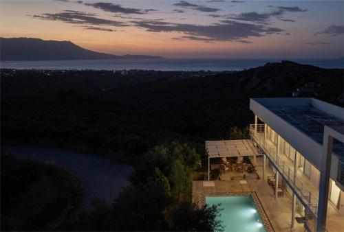 Swimming pool, Freya's Royal Estate, Kissamos in Mithimna