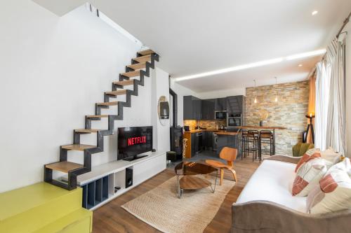 Amazing loft in the vibrant area near the famous Bastille's Place, Paříž