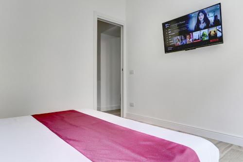 San Giovanni Cozy Apt - Home and More - image 13