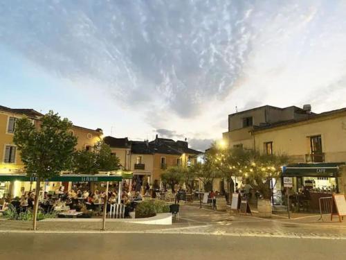 View, Studio cosy et fonctionnel en centre ville, clinique et tram a 5mn, sItuation ideale ! near Walima Resto