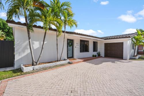 Villa Serenity 4BR Pool Bbq Games in Miami, USA