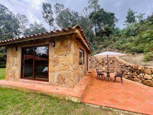 Hermosa cabana campestre con jacuzzi y lago in Cucaita
