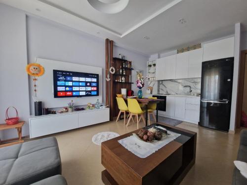 Julia's Apartment - image 2