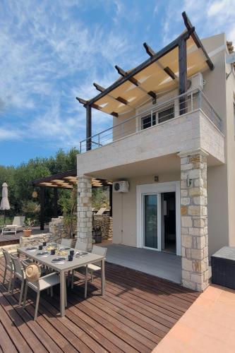 Everlane Seaview Villa in Armeni