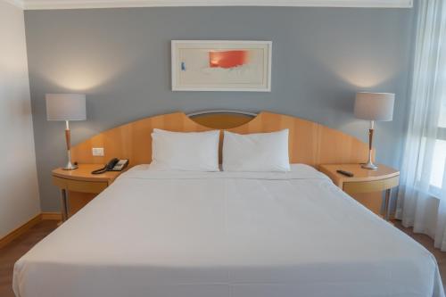 Standard Double Room image 2