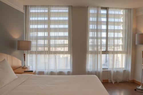 Standard Double Room image 3