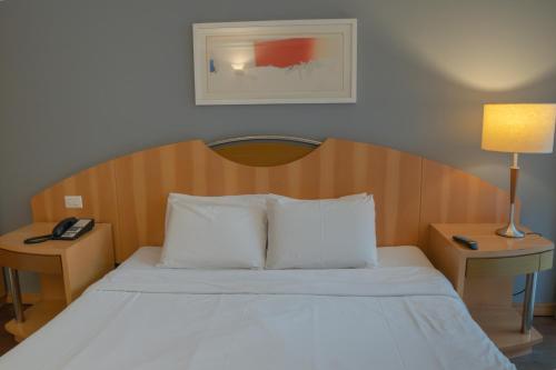 Superior Double Room image 3