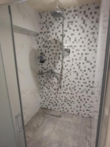 2 bedrooms, 3 beds