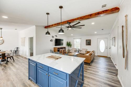 Van Vacation Retreat w/ Private 300-Acre Lake! in Van (TX)