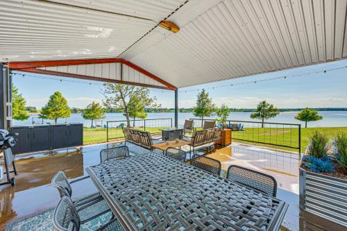 Van Vacation Retreat w/ Private 300-Acre Lake! in Van (TX)