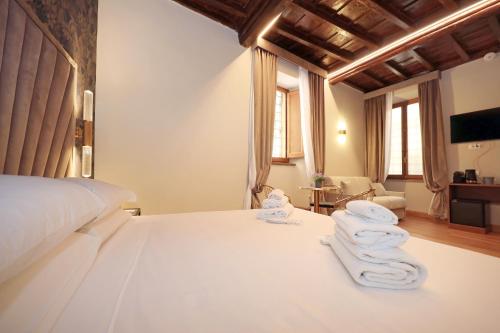 Golden Pantheon Rooms, Roma