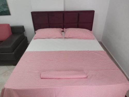 One-Bedroom Apartment image 4