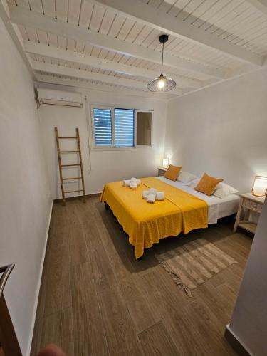 Villa Célyote - Haut de villa, vue mer, à 150m de la plage Anse Figuier (Villa Celyote - Haut de villa, vue mer, a 150m de la plage Anse Figuier) in Terre-de-Haut
