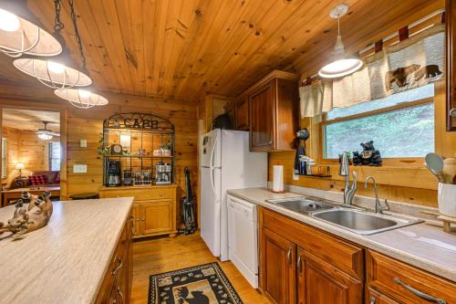 Pet-Friendly Rustic Bryson City Cabin with Fire Pit! - image 3