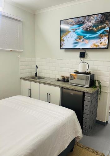 Private Cosy Cottage on Pelican