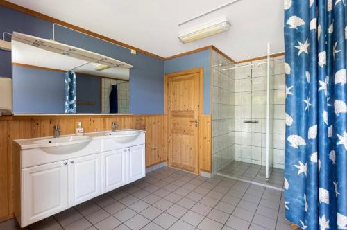 ห้องน้ำ, Skogcamping in เอลเวรุม