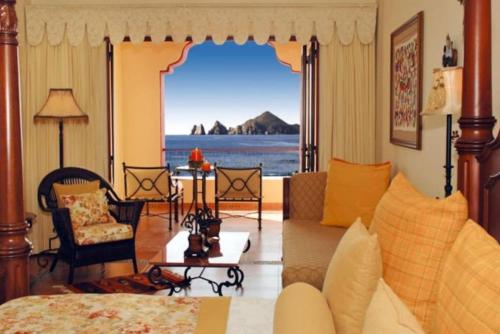 1BD Hacienda Encantada: Ocean Views Luxury Resort in Cabo San Lucas, Mexico