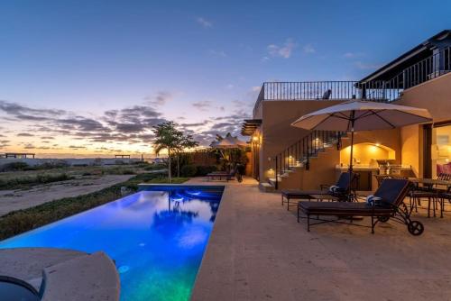 4BD Diamante: Spacious Patio and Private Pool in Cabo San Lucas, Mexico