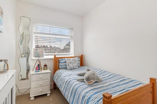 Five-Bedroom House image 10