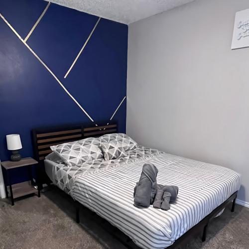 Green Oasis Stylish 1BR Retreat near Medical Center in San Antonio, USA
