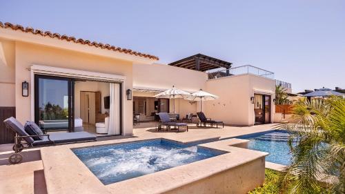 Luxurious 4BR Casita Golf Cart and Transportation Included in Cabo San Lucas, Mexico
