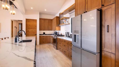 Luxurious 4BR Casita Golf Cart and Transportation Included in Cabo San Lucas, Mexico
