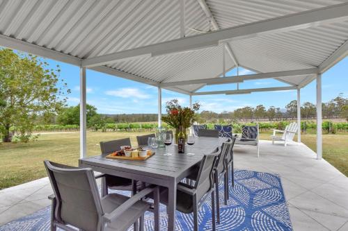 Bracken Ridge Vineyard - The Kingston - Villa 3 in Rothbury