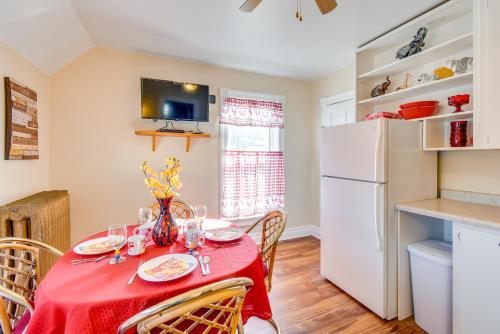Lake Michigan Vacation Rental 1 Block to Marina! in Manitowoc, USA