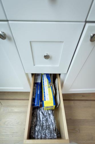 1 block to beach, Private Hot Tub, Fire Pit and BBQ 1 block to beach, Private Hot Tub, Fire Pit and BBQ