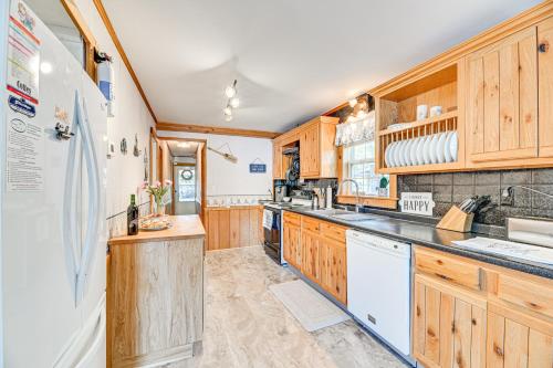 Cottage on Lamoka Lake with Deck, Grill and 3 Kayaks, Hammondsport (zdjęcie 7)