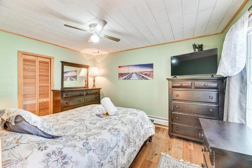 Cottage on Lamoka Lake with Deck, Grill and 3 Kayaks, Hammondsport (zdjęcie 10)