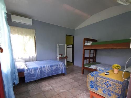 1 double bed, 1 bunk bed