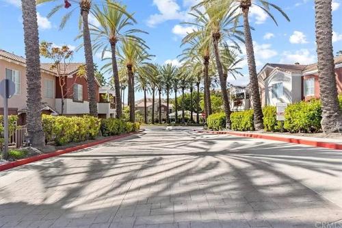 Townhome 3bedrooms two and half bathroom 30 Minutes from Disneyland in Lake Forest, USA