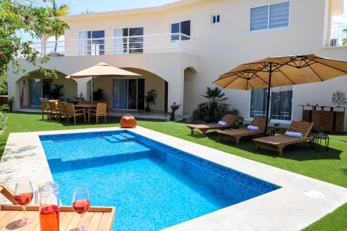 5 Bdrm Home in Exclusive Gated Community SJD in San José del Cabo, Mexico