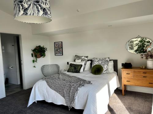 SEAduction Luxury Apartment