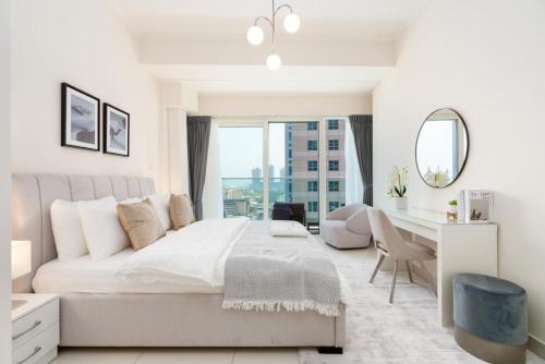 Gala Guests - Deluxe Marina View Apartments with Infinity Pool, Dubai