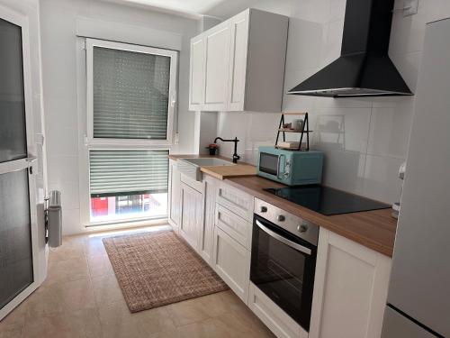 virtuve, Apartamento Estrellas de Mar in A Revolta