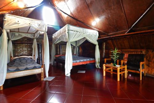Bagus Bay Homestay - Tap to explore photos