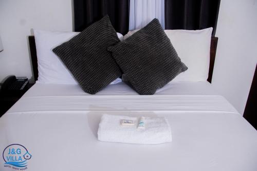 1 queen bed