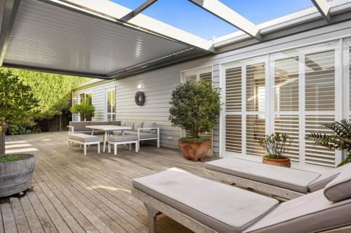 Sorrento Dreamtime - stunning, renovated family home, close to beaches