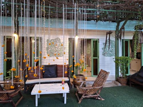 Baanrak Amphawa in Amphawa