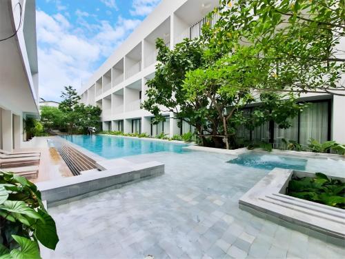 CHERN Bangkok, Bangkok