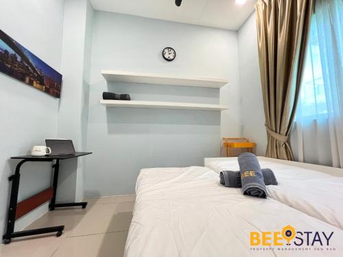 Puchong Two Storey Landed House Lake View 10PAX