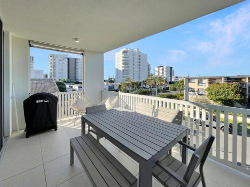 Beautifully Appointed - Sophisticated, Steps From the Sand