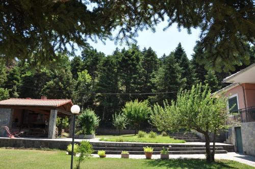 Εξοχικό σπίτι στο βουνό gîte à louer Alevrádha