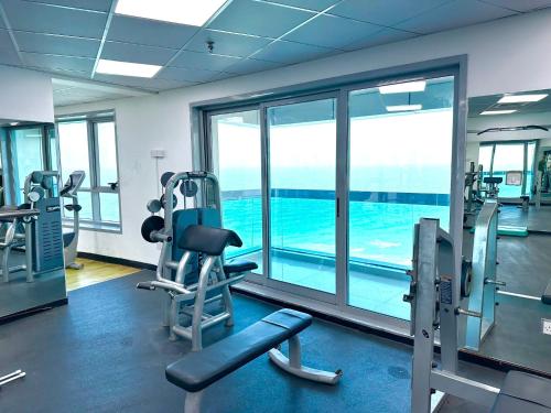 Luxury Corniche Residence 2 BHK pool gym wifi sea front Luxury Corniche Residence 2 BHK pool gym wifi sea front