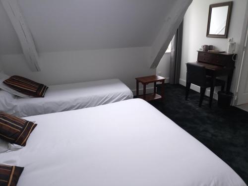 1 queen bed