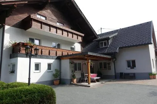 Apartmenthaus Kestel Gasthof in Kirchbach, Österreich