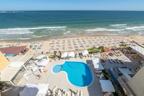 Aphrodite Beach Hotel - image 9